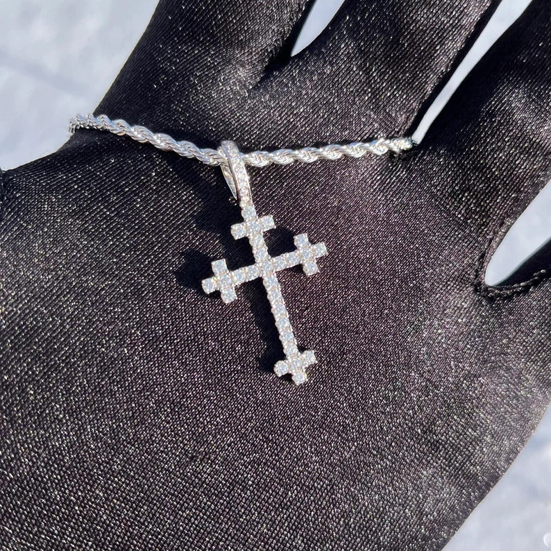 VVS Moissanite 3 Point Cross
