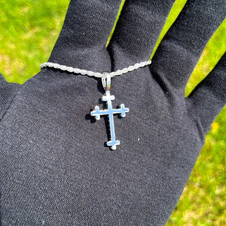 VVS Moissanite 3 Point Cross